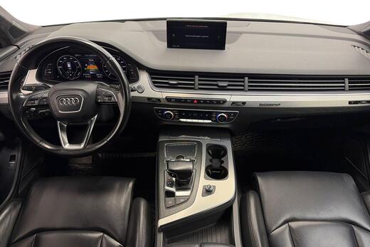 Audi Q7 vaihtoauto