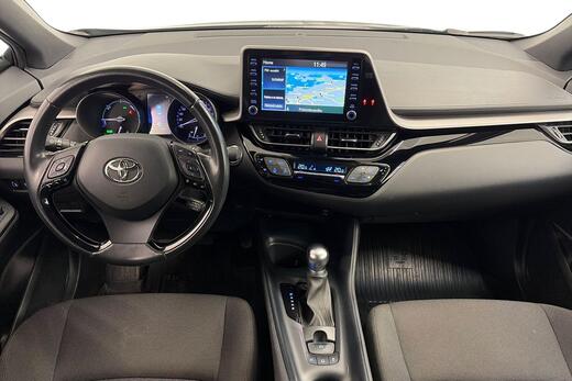 Toyota C-HR vaihtoauto
