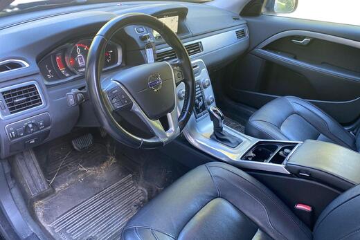 Volvo V70 vaihtoauto
