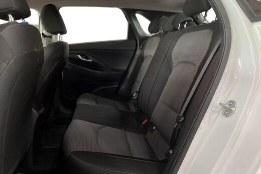 Hyundai i30 5d vaihtoauto