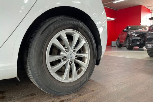 Hyundai i30 5d vaihtoauto