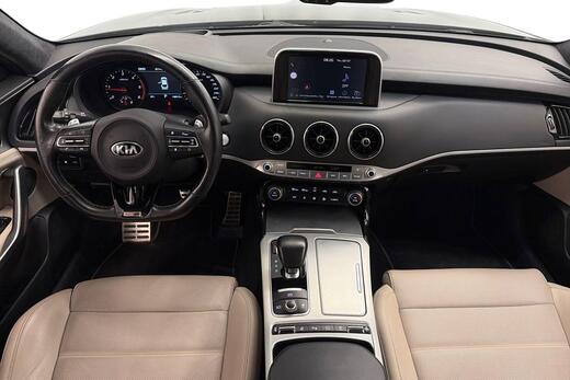 Kia Stinger vaihtoauto
