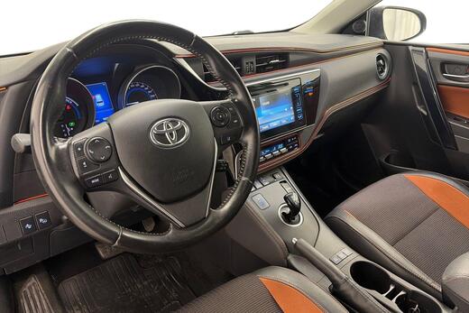 Toyota Auris vaihtoauto