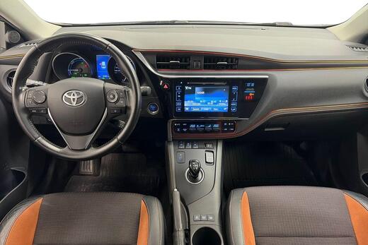 Toyota Auris vaihtoauto
