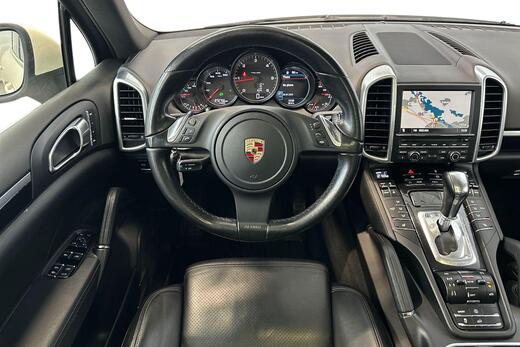 Porsche Cayenne vaihtoauto
