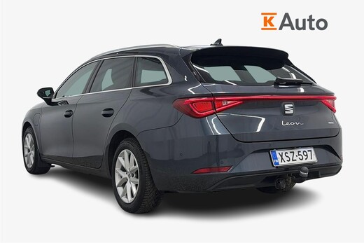 SEAT Leon Sportstourer vaihtoauto