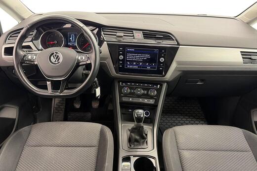 Volkswagen Touran vaihtoauto