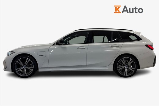BMW 330 vaihtoauto
