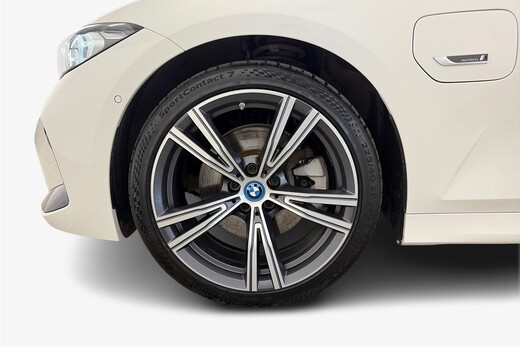 BMW 330 vaihtoauto