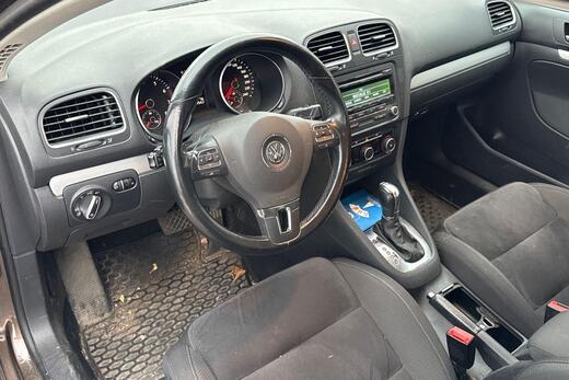 Volkswagen Golf vaihtoauto