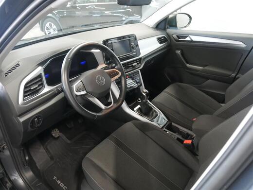 Volkswagen T-Roc vaihtoauto