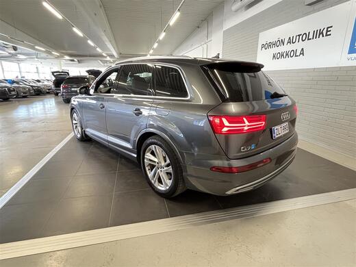 Audi Q7 vaihtoauto