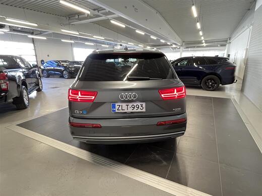Audi Q7 vaihtoauto