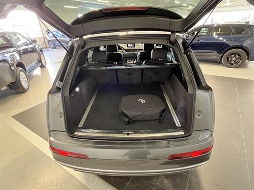 Audi Q7 vaihtoauto