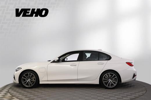 BMW 330 vaihtoauto