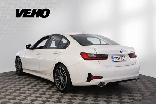 BMW 330 vaihtoauto