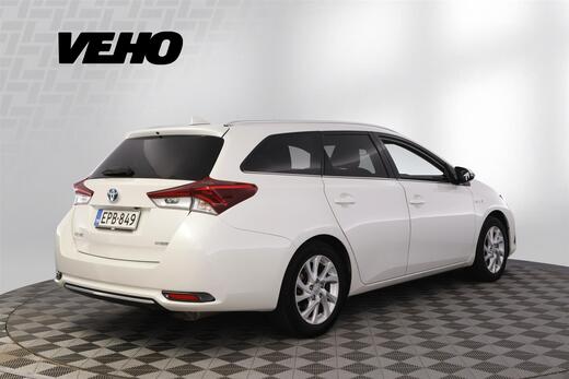Toyota Auris vaihtoauto