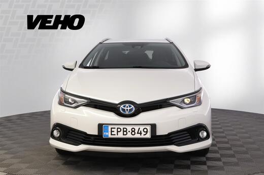 Toyota Auris vaihtoauto