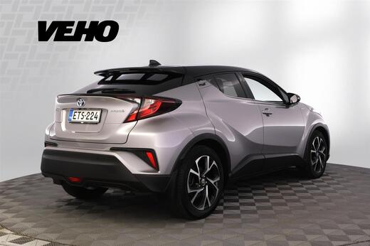 Toyota C-HR vaihtoauto