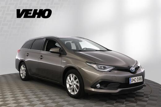 Toyota Auris vaihtoauto