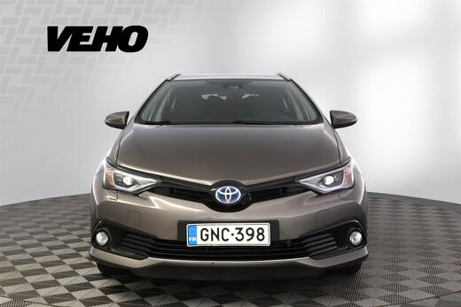 Toyota Auris vaihtoauto
