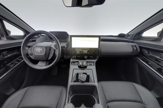 Toyota bZ4X vaihtoauto