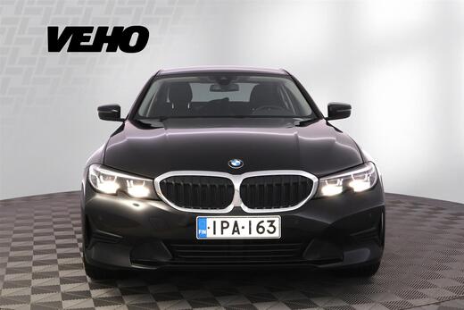 BMW 320 vaihtoauto