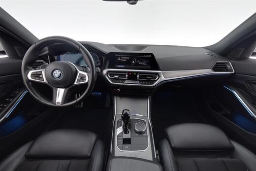 BMW 330 vaihtoauto
