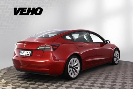 Tesla Model 3 vaihtoauto