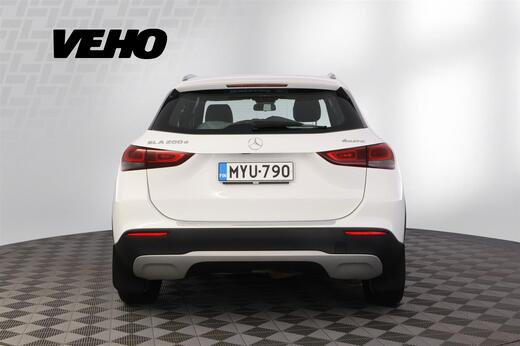 Mercedes-Benz GLA vaihtoauto