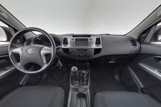 Toyota Hilux vaihtoauto