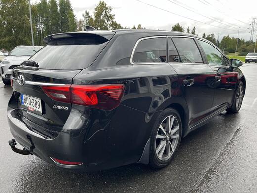 Toyota Avensis vaihtoauto