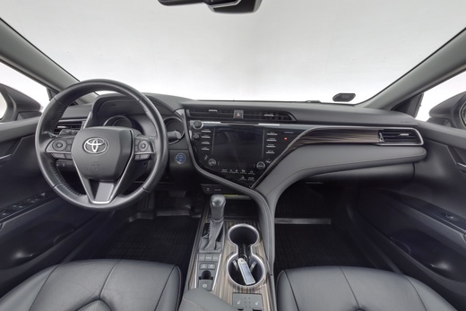Toyota Camry vaihtoauto