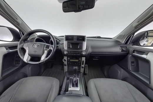 Toyota Land Cruiser vaihtoauto