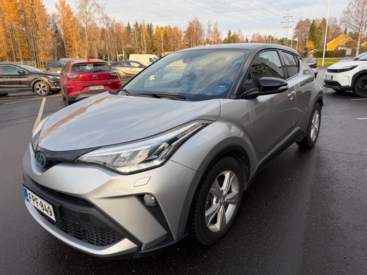 Toyota C-HR vaihtoauto