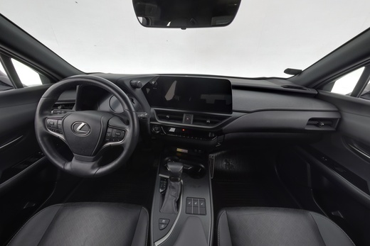 Lexus UX vaihtoauto