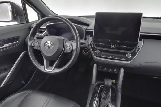 Toyota Corolla Cross vaihtoauto