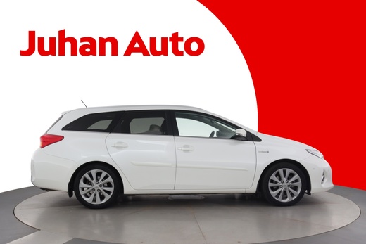 Toyota Auris vaihtoauto