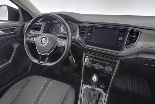 Volkswagen T-Roc vaihtoauto