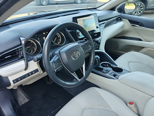 Toyota Camry vaihtoauto