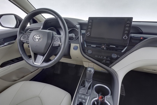 Toyota Camry vaihtoauto
