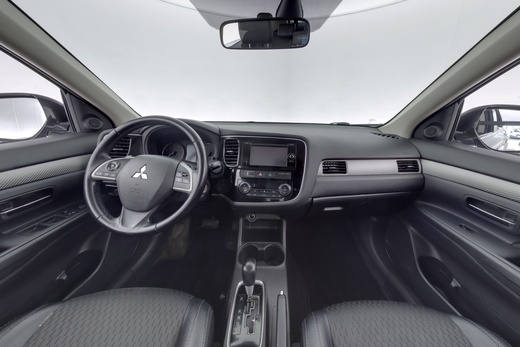 Mitsubishi Outlander vaihtoauto