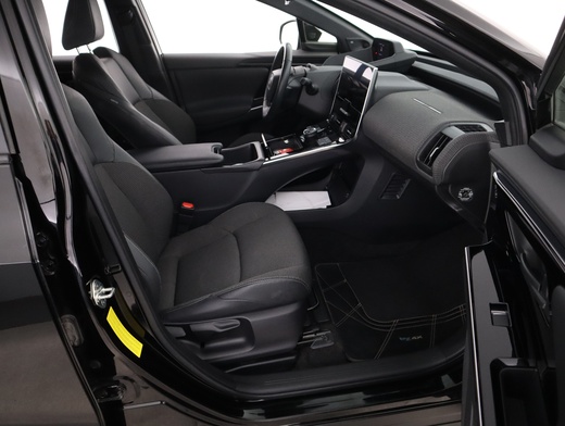Toyota bZ4X vaihtoauto