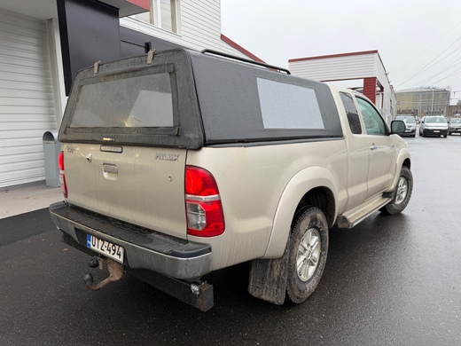 Toyota Hilux vaihtoauto