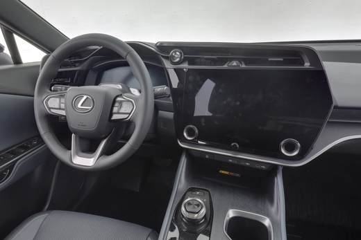 Lexus RZ vaihtoauto