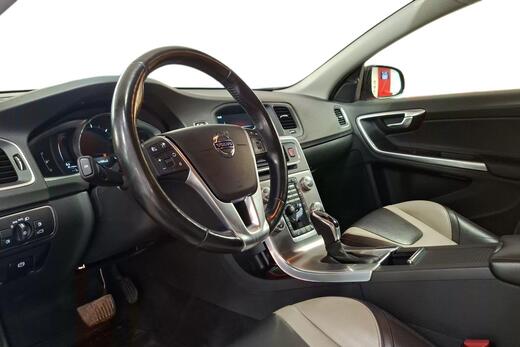 Volvo V60 Cross Country vaihtoauto