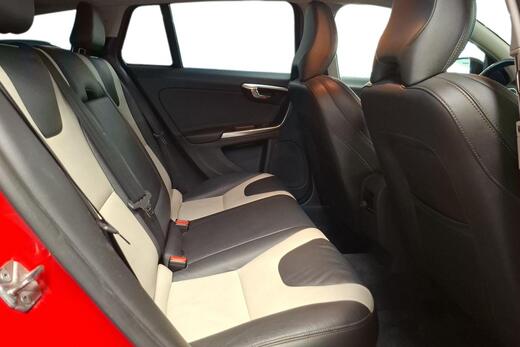 Volvo V60 Cross Country vaihtoauto