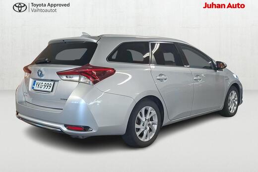 Toyota Auris vaihtoauto