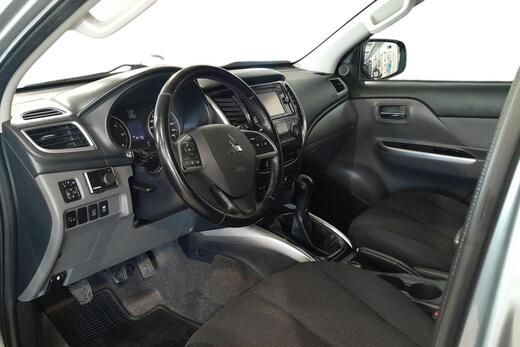 Mitsubishi L200 vaihtoauto