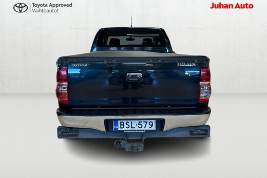 Toyota Hilux vaihtoauto